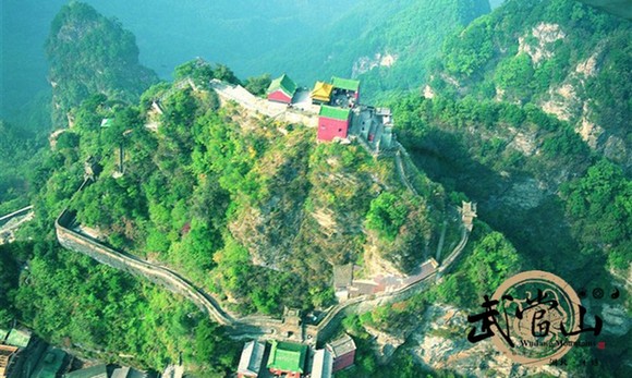 Scenic spots in Wudang offer holiday discounts