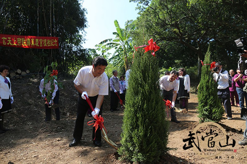 Wudang's Xuan Wu statue tours Taiwan