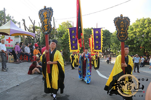 Wudang's Xuan Wu statue tours Taiwan