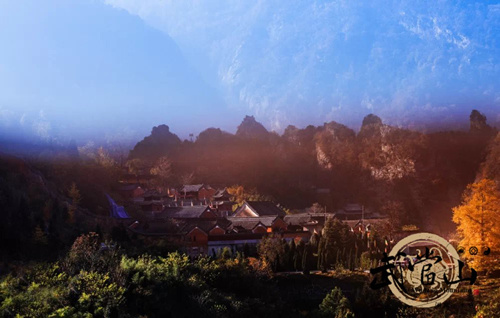 Autumn scenery in the Wudang Mountains