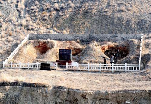 Xinjiang's first oil well