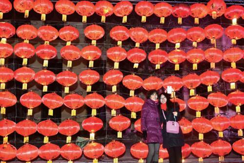 Lantern Festival celebrations in Karamay