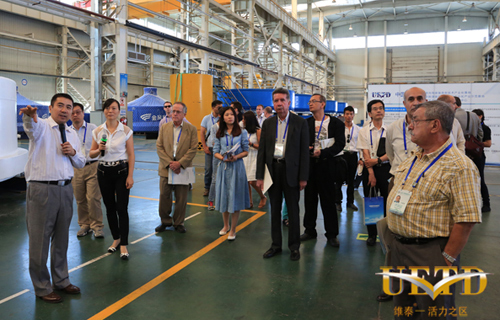 Urumqi development zone impresses foreign guests