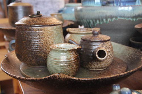 Huaning Pottery on display during Yunnan Cultural Expo