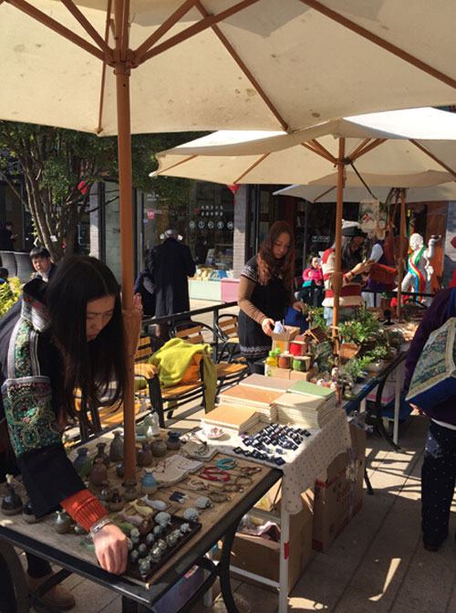 Shicui Seagull Creative Bazaar opens in Kunming