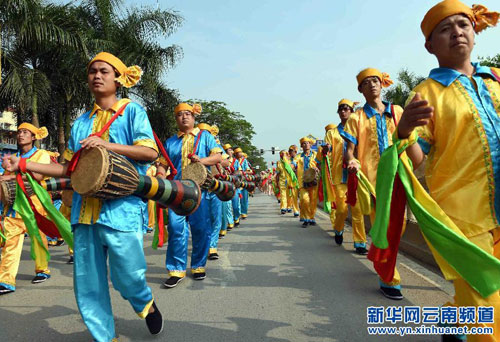 Xishuangbanna holds first elephant-foot drum dance performance