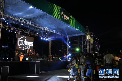 Visitors flock to Yunnan's rainforest rock music festival