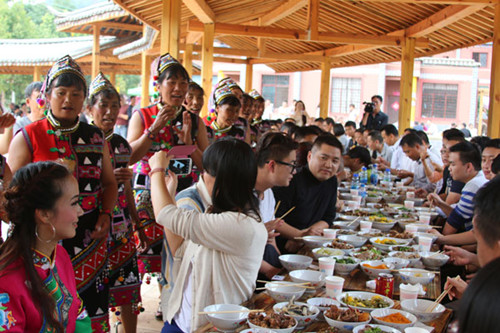 China's longest feast table coming soon