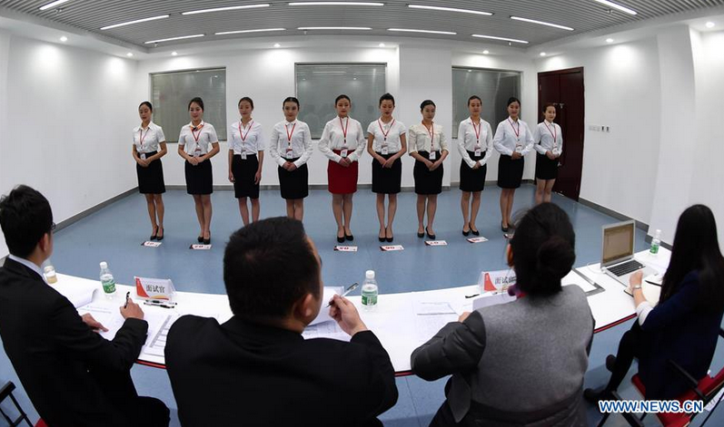 Lucky Air recruits stewardess in Kunming