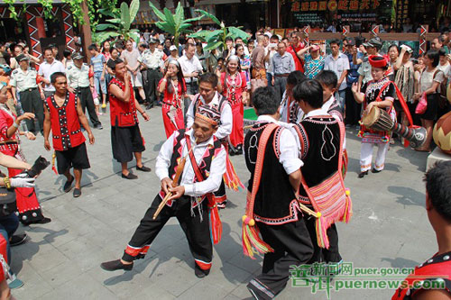 Pu'er culture shows stages in shanghai