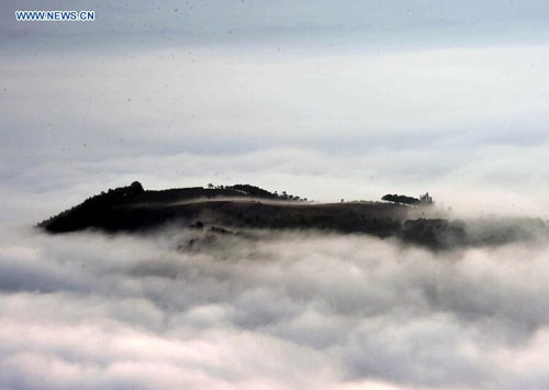 Amazing clouds sea scenery over Jingmai Mountain in SW China