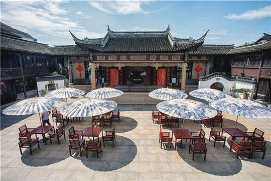 Zhouhuang's stunning ancient opera house reopens