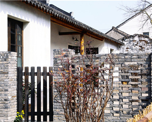 Relish slow-paced life in Zhouzhuang