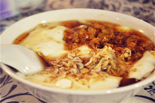 Douhua (tofu pudding)
