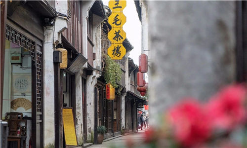 What to do at Zhouzhuang in spring