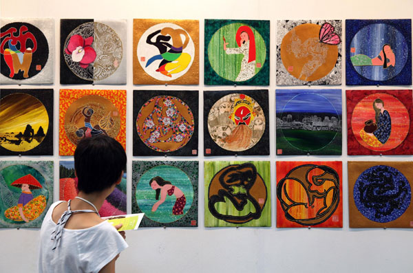 Int'l artwork gather in Beijing