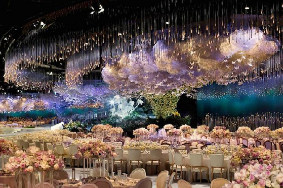 Dreamlike wedding in Dubai<BR>迪拜土豪的水晶婚礼(图)