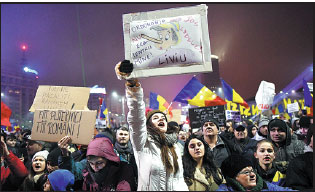 'Half a million' attend Romania protests