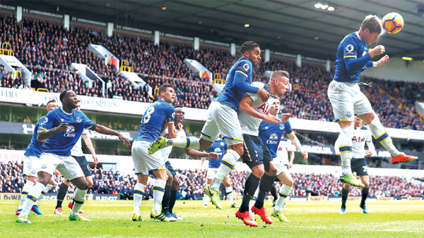 Yes we Kane! Pochettino psyched for Chelsea chase