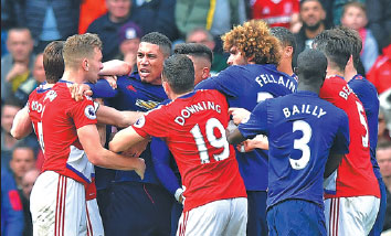 Mourinho's troops blamed for tunnel trouble