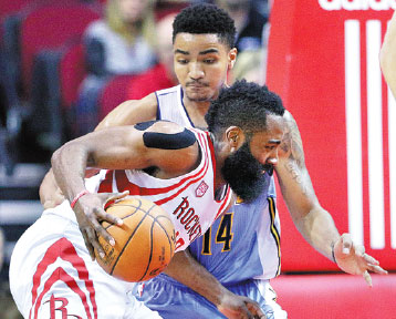 Harden's return helps Houston lock up third seed