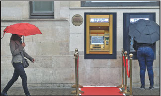 Golden cash machine marks 50th birthday of the ATM