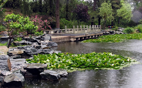 Jingcui Lake and Fragrant Hill