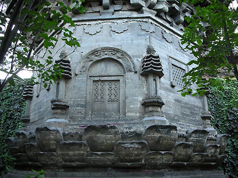 The Jietai Temple (Jie Tai Si)