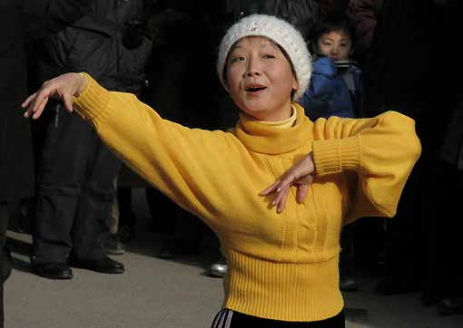 Folk art gathering at Temple of Heaven