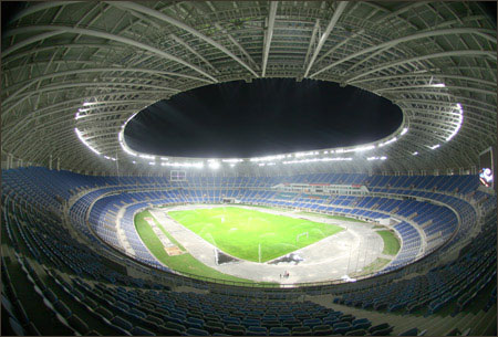Tianjin Olympic Center Stadium near completion (photos attached)