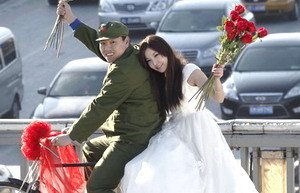 Why do Western women seldom marry Chinese men?