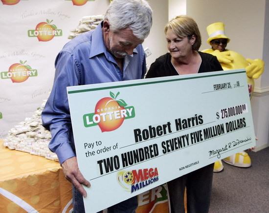 Should lottery winners' names be made public?