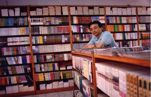 Pages of Qian Xiaohua's life through his bookstores