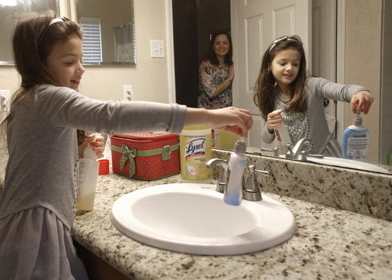 Should you pay your children to do chores?