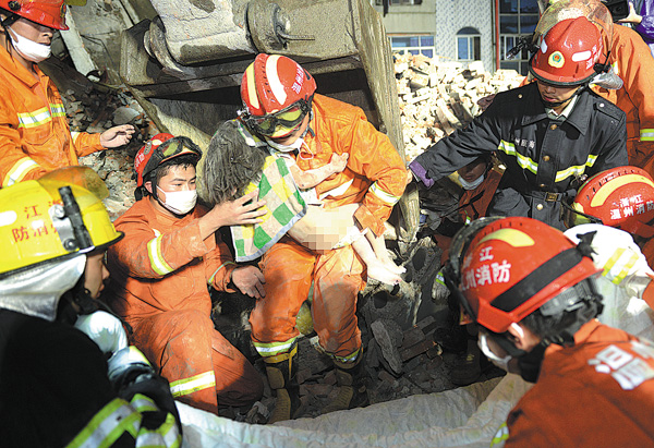 Not an easy task to rebuild a collapsed home