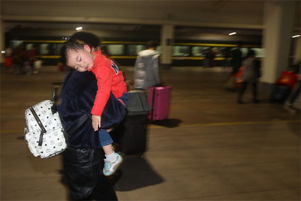 Is it selfish to take a child on a long-haul flight?