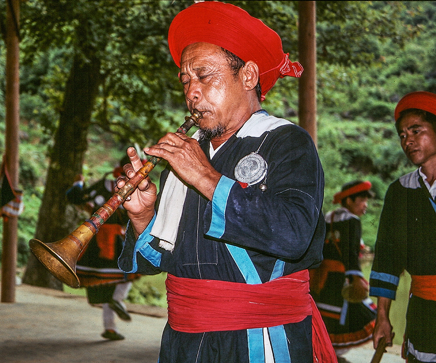 Discovering the physical and ethnic diversity of northern Guangdong