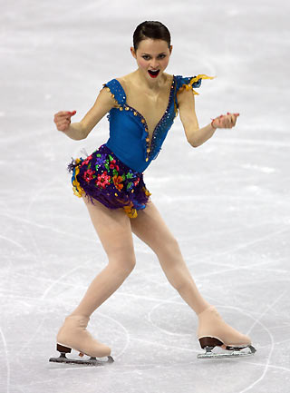 Sasha Cohen from the U.S. performs in the women's short program during the Figure Skating competition at the Torino 2006 Winter Olympic Games in Turin, Italy, February 21, 2006. [Reuters]