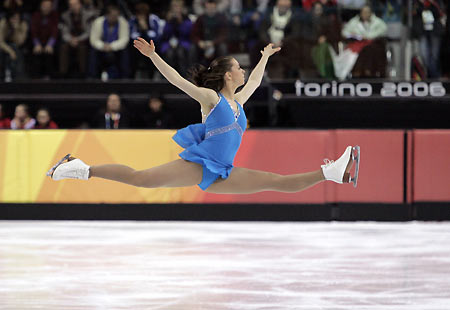 Emily Hughes of the U.S. performs in the women's free program during the Figure Skating competition at the Torino 2006 Winter Olympic Games in Turin, Italy, February 23, 2006. [Reuters]