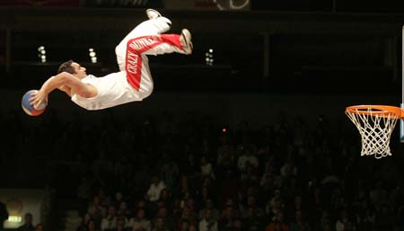 French acrobatic basketball team 