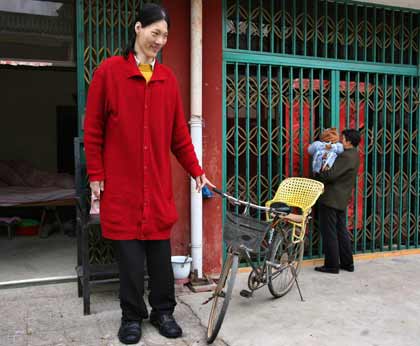 Tallest woman in Asia