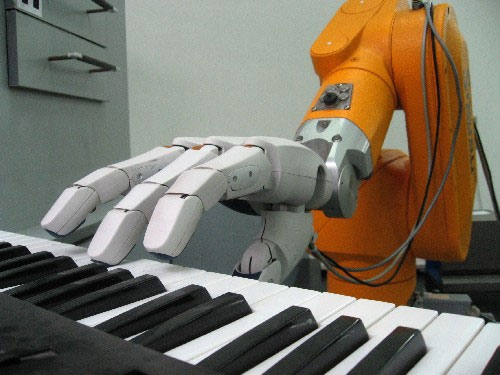 Four-finger robot hand developed in Harbin 
