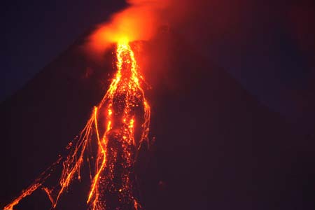 Mayon volcano eruption