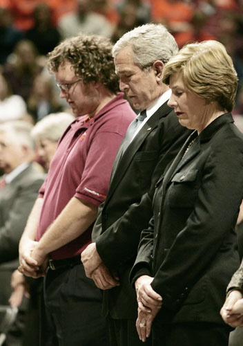 Bush, Laura attend convocation service at Va Tech