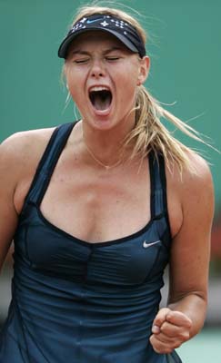 Russia belle advances at Roland Garros