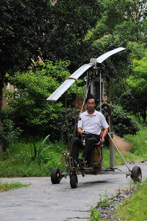 Self-made rotor aircraft by Changsha citizen