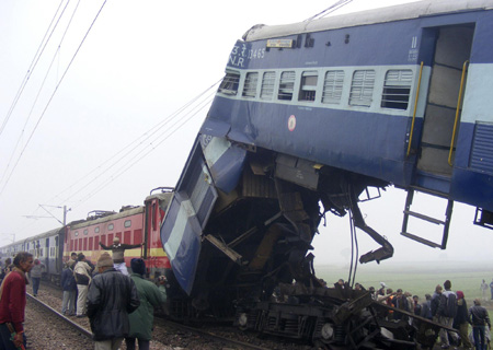 More than 10 killed in rail mishaps in N India