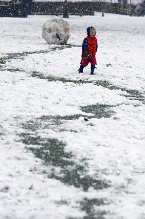 Blizzards sweep across England