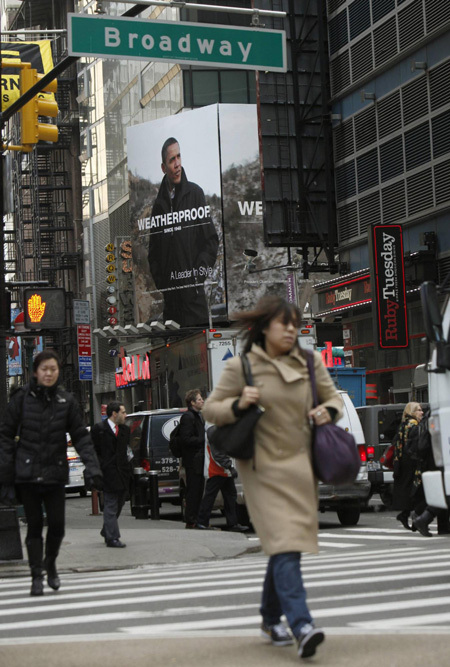 Times Square billboard depicts Obama at Great Wall