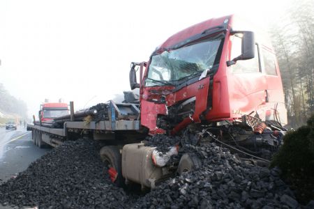 2 killed, 6 injured in highway pileup in C China